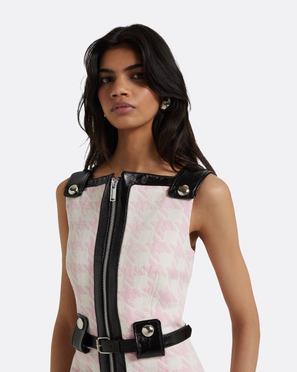 Ele Barely Pink Short Dress - Image 3