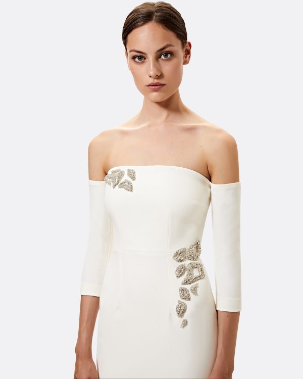 Celiana Embroidered Long Dress - Image 3