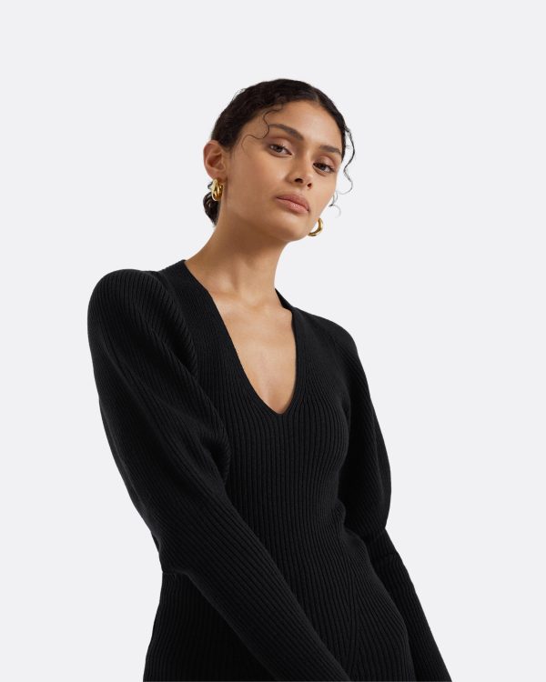 Laure Navy Knit - Image 3