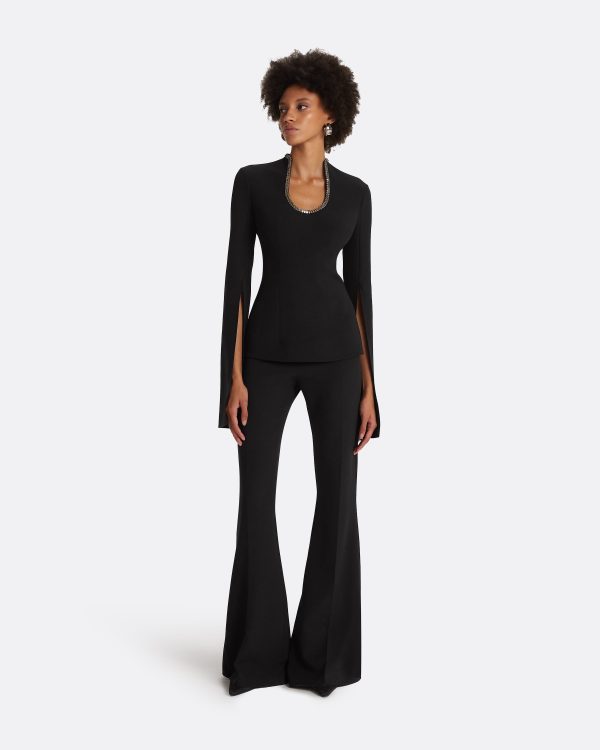 Thais Black Top